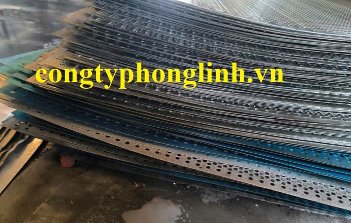 Sản xuất tôn đột lỗ theo kích thước